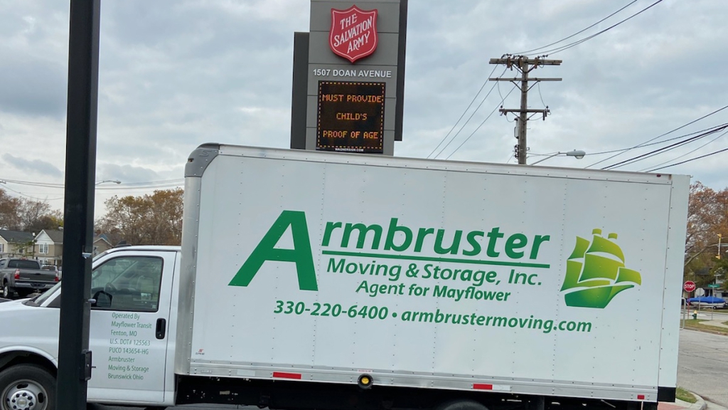 Armbruster Named Move for Hunger Mover of the Year for Mayflower